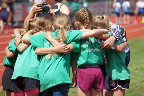 Rege Beteiligung und tolle Atmosphäre bei der Kinderleichtathletik in Moordeich