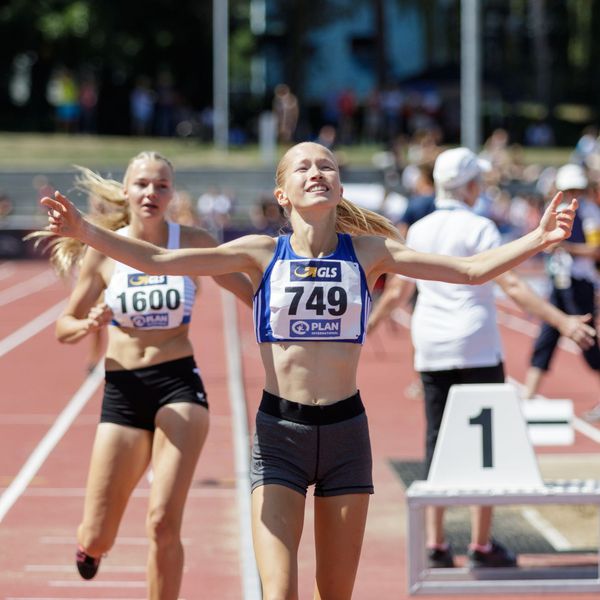 Josina Papenfuß läuft zu Doppel-Gold