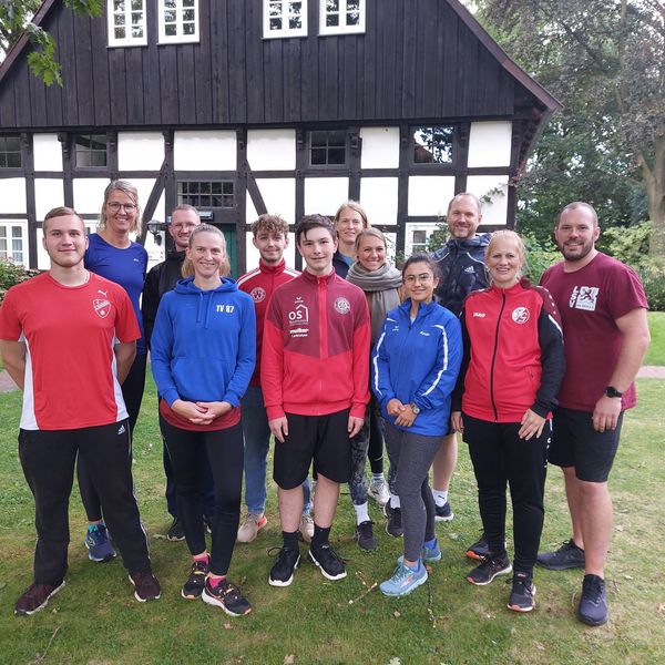 12 neue Trainer*innen für die Kinderleichtathletik