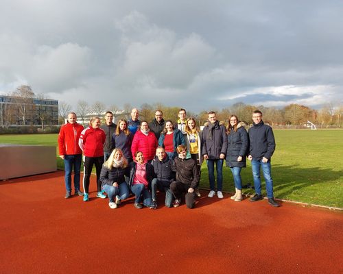 Erfolgreiche Kampfrichter-Grundausbildung in Emden