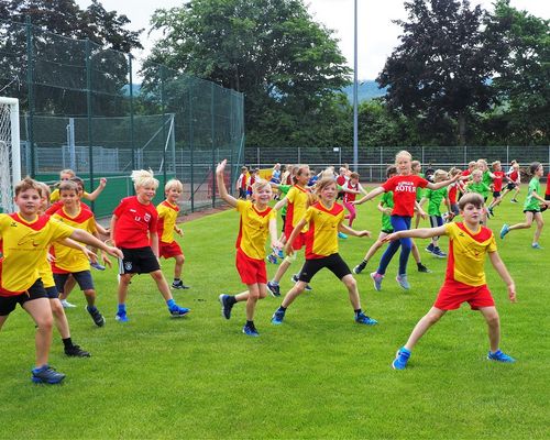 Zahlreiche strahlende Kinder bei weiteren KiLa-Cup Kreisentscheiden