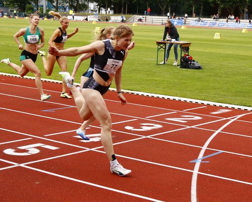 Talea Prepens siegt über 200m (Foto H. Prepens)