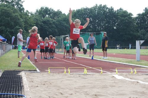 Rege Beteiligung und tolle Atmosphäre bei der Kinderleichtathletik in Moordeich