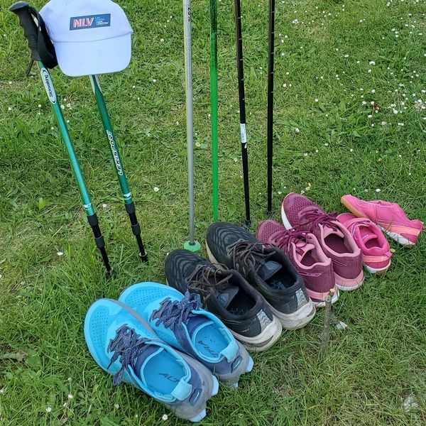 Walking, Nordic Walking, Stickwalking und Wandern zählen zur Leichtathletik