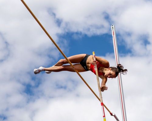Stabhochsprung-DM im Rahmen der Finals am Opernplatz Hannover
