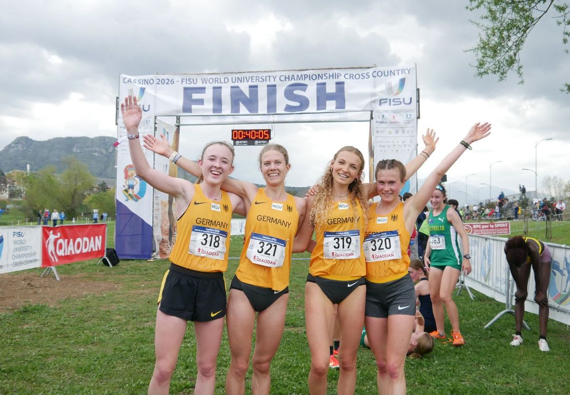 Carolin Hinrichs gewinnt Staffel-Bronze 