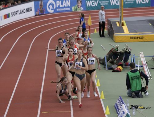 Carolin Hinrichs, Niedersachsens Nachwuchssportlerin des Jahres 2022, sichert sich DM-Gold!