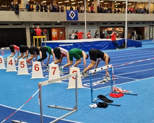 Imke Onnen springt 1,89 Meter beim Hallensportfest in Hannover