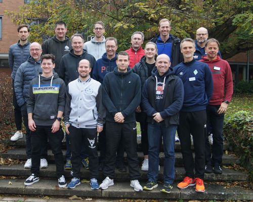 Teilnehmende der B-Trainer-Ausbildung Block Sprint